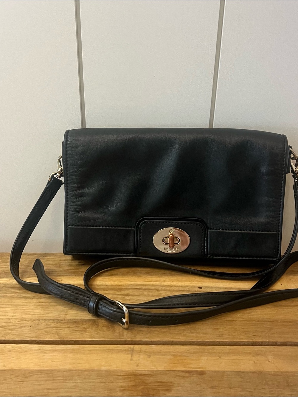 Kate Spade New York Juliana Hampton Road Leather Crossbody Bag
